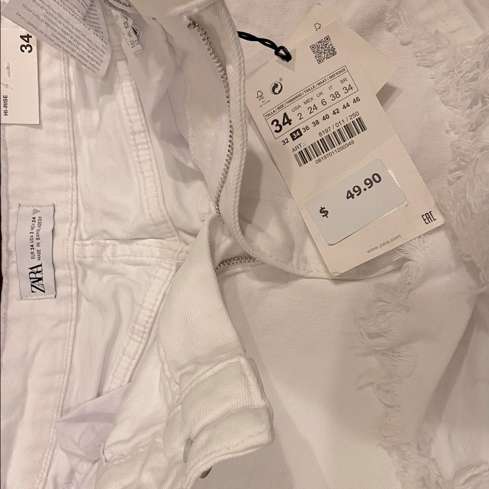 NWT ZARA White Shorts